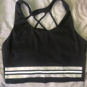 VS pink sports bra